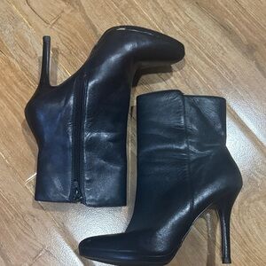 Lauren Ralph Lauren Black Leather Healed Larissa Ankle Boots